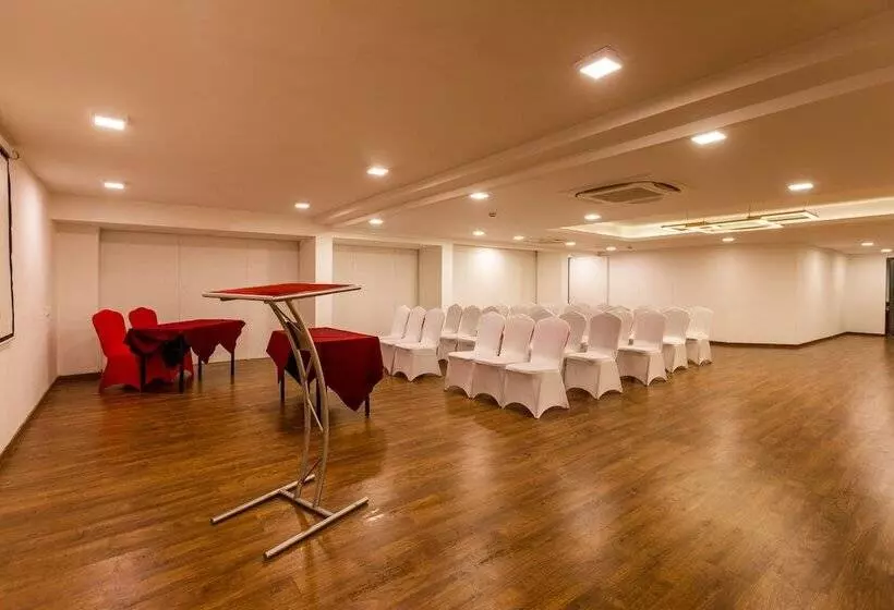 Fotos del hotel Nami Residency:  9