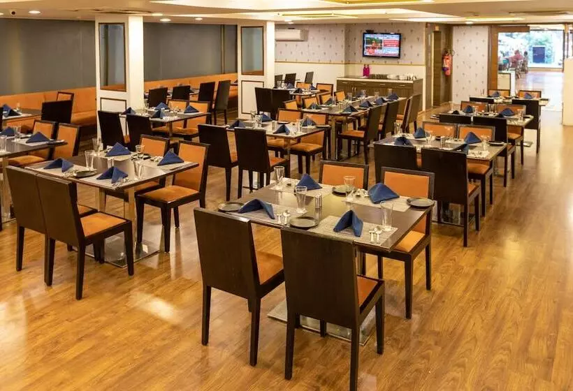 Fotos del hotel Nami Residency:  14