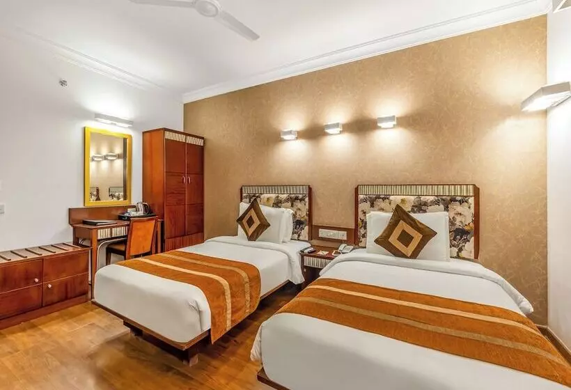 Fotos del hotel Nami Residency:  6