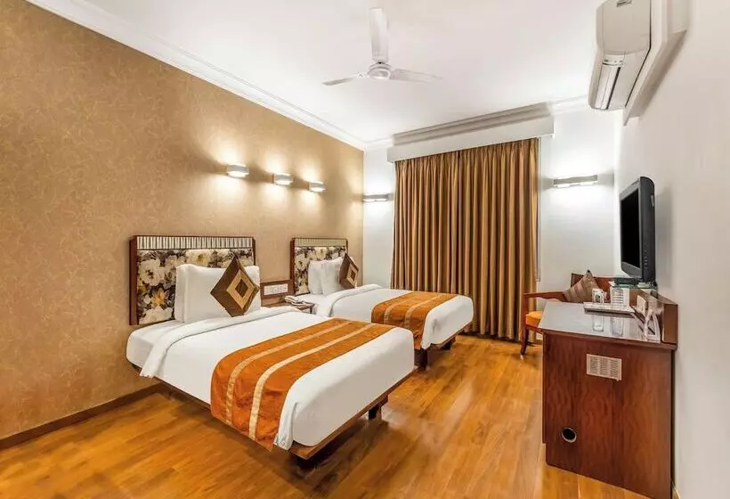 Fotos del hotel Nami Residency:  18