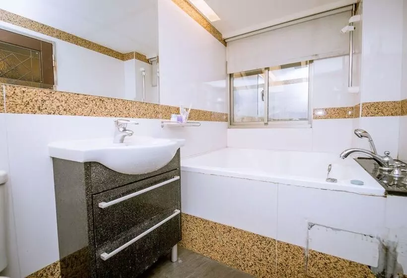 Fotos del hotel Guide   Xinyi Branch:  24