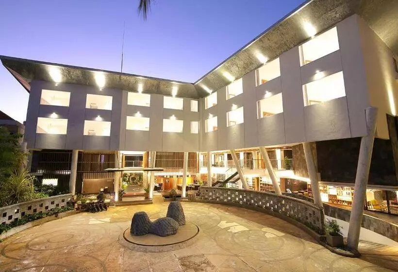 The 1o1 Bali Fontana Seminyak