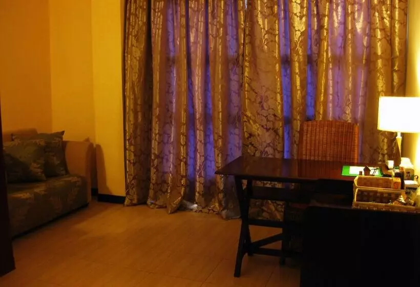 Fotos del hotel Cebu Dulcinea  And Suites:  23