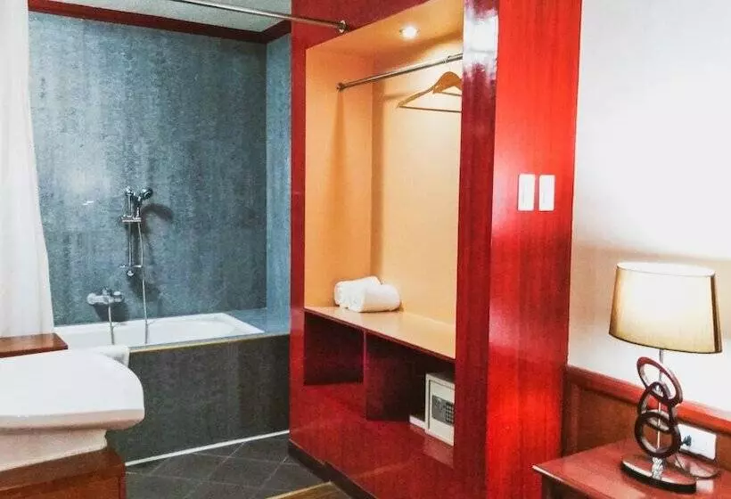 Fotos del hotel Cebu Dulcinea  And Suites:  13