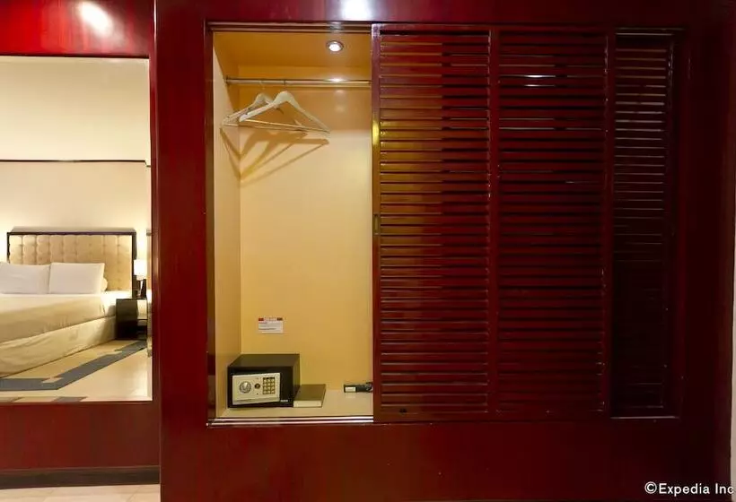 Fotos del hotel Cebu Dulcinea  And Suites:  22