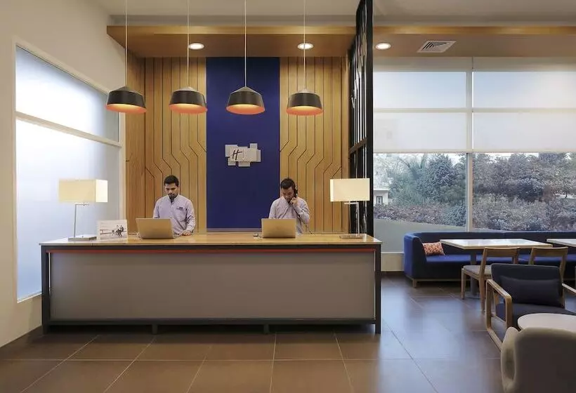 Fotos del hotel Holiday Inn Express Pune Hinjewadi, An Ihg:  3