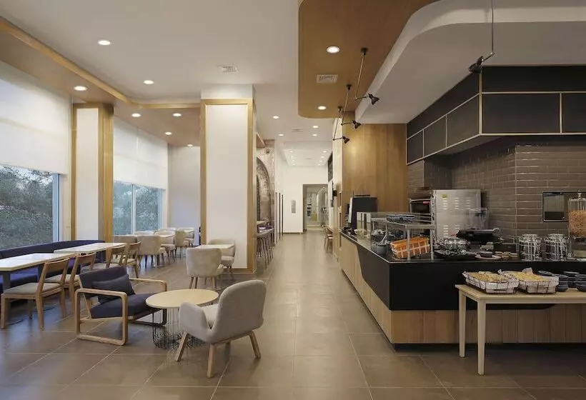 Fotos del hotel Holiday Inn Express Pune Hinjewadi, An Ihg:  10