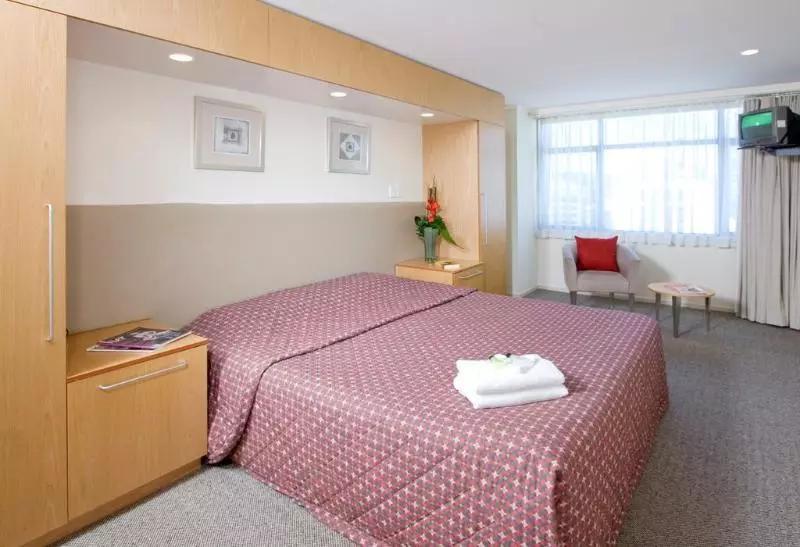 Fotos del hotel Quest On Johnston Serviced Apartments:  7