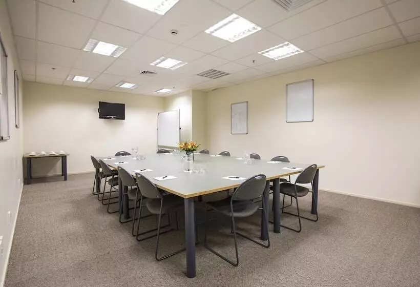 Fotos del hotel Quest On Johnston Serviced Apartments:  9