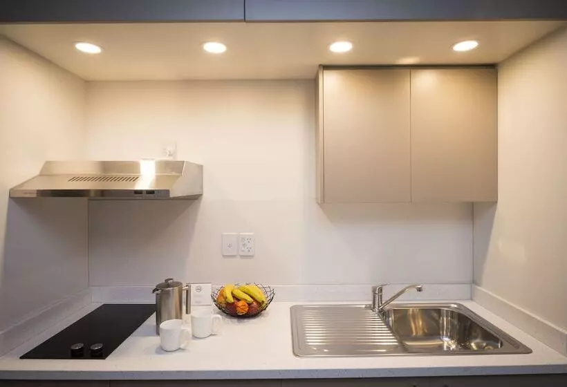 Fotos del hotel Quest On Johnston Serviced Apartments:  13