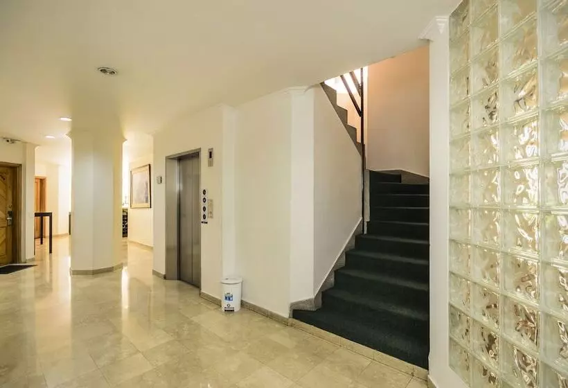 Travelers Fontana Plaza