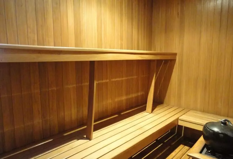 Fotos del hotel Travelers Fontana Plaza:  10