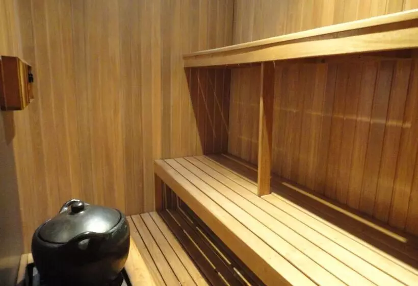 Fotos del hotel Travelers Fontana Plaza:  14