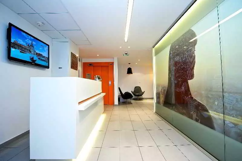 Fotos del hotel Staycity Aparts Gare De L’est:  2