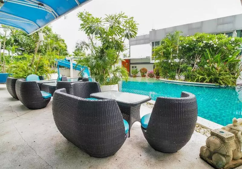 Fotos del hotel Capital O 998 The Magnolias Pattaya Boutique Resort:  24