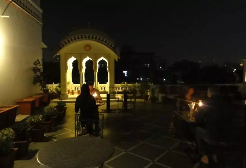 Fotos del hotel Krishna Palace:  14