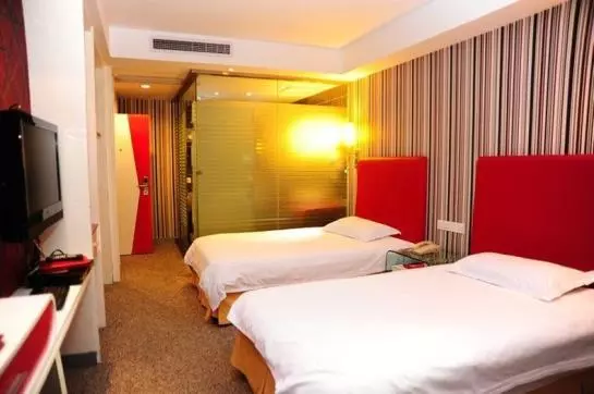 Fotos del hotel Furama Xpress:  13