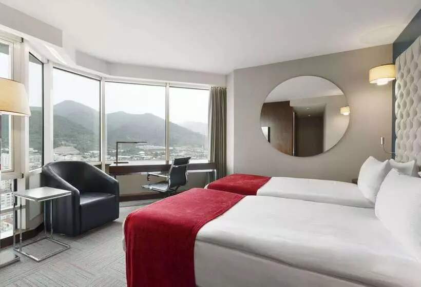 Fotos del hotel Ramada Encore By Wyndham Izmir:  20