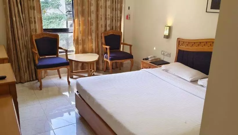 Fotos del hotel The Ambassador:  17