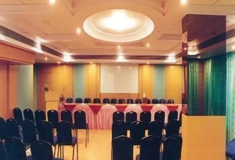 Fotos del hotel The Ambassador:  4