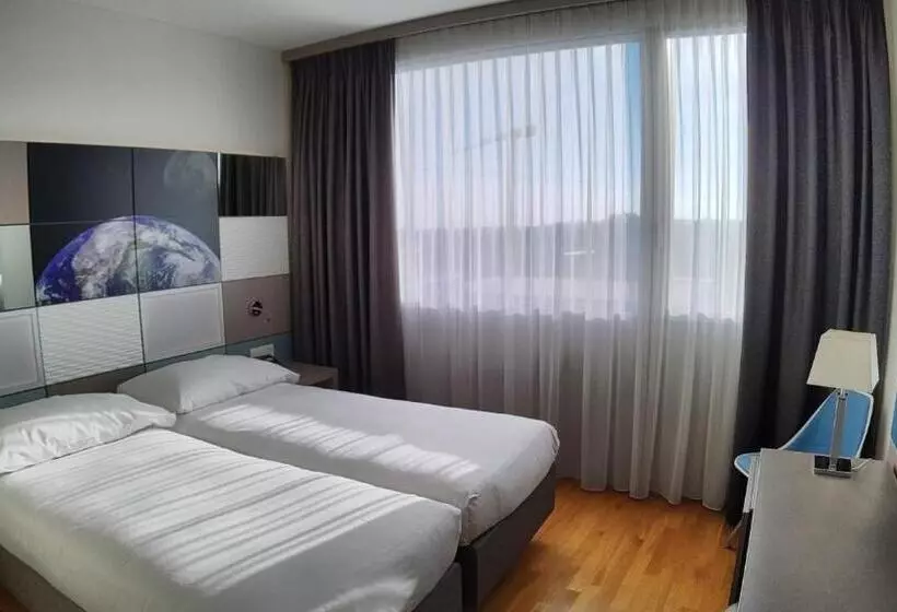 Fotos del hotel Discovery Hotel 3* Superior:  2