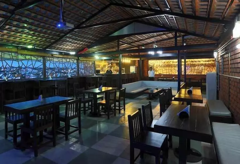 Fotos del hotel Abhimaani Vasathi:  14