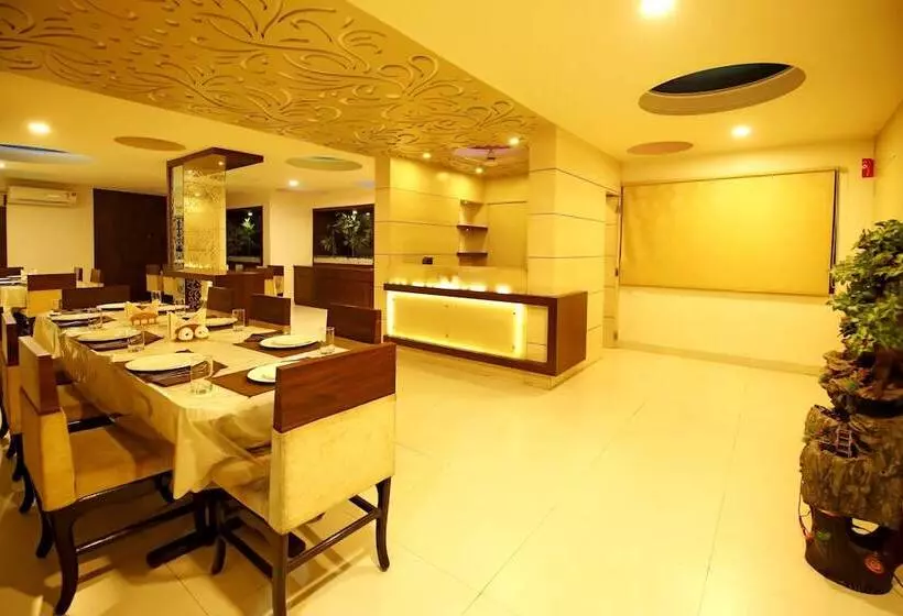 Fotos del hotel Ashish Palace:  8