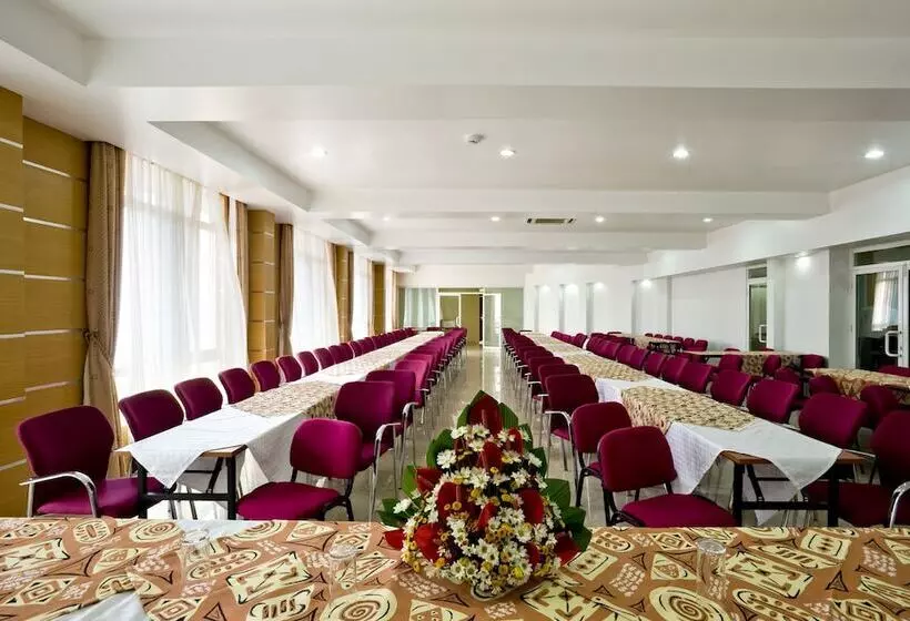 Fotos del hotel Afrique Suites:  14