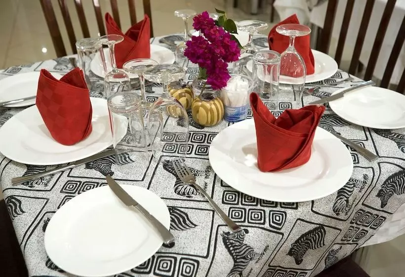 Fotos del hotel Afrique Suites:  8