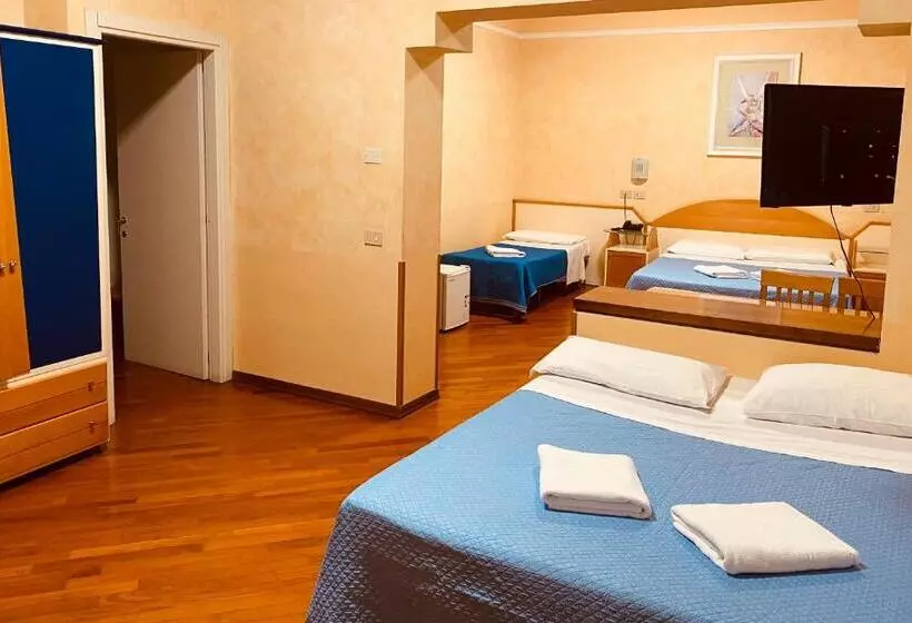 Fotos del hotel Soggiorno Athena:  23