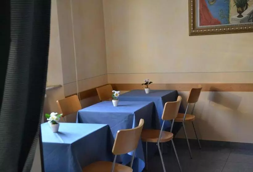 Fotos del hotel Soggiorno Athena:  10