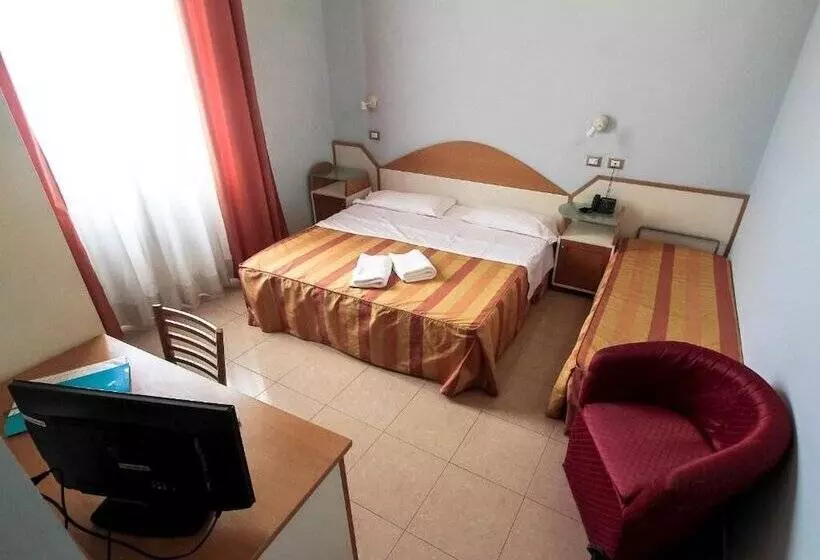 Fotos del hotel Soggiorno Athena:  18