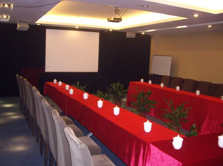 Fotos del hotel Dong Yi Business:  4