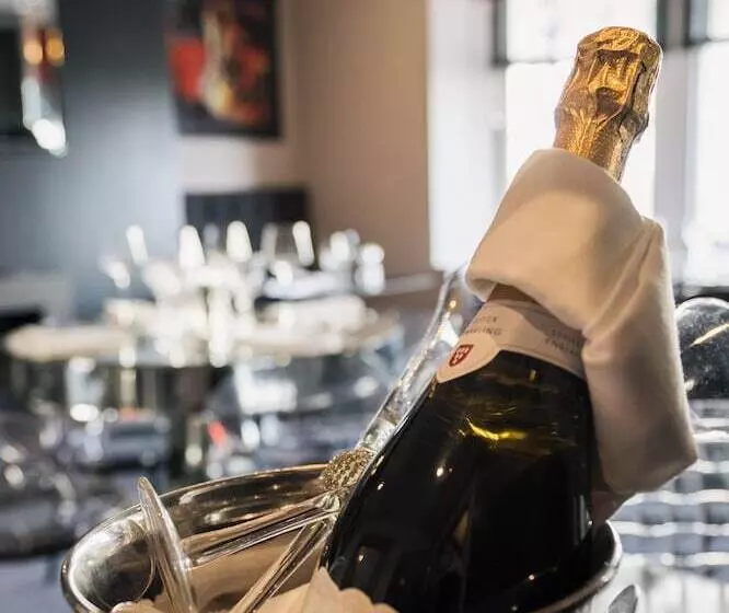 Fotos del hotel The Square:  13