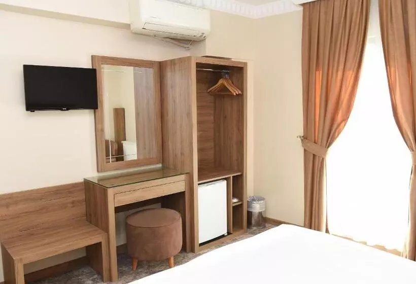 Fotos del hotel Grand Umit:  11