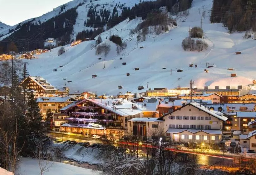 Fotos del hotel Raffl's St. Antoner Hof:  7