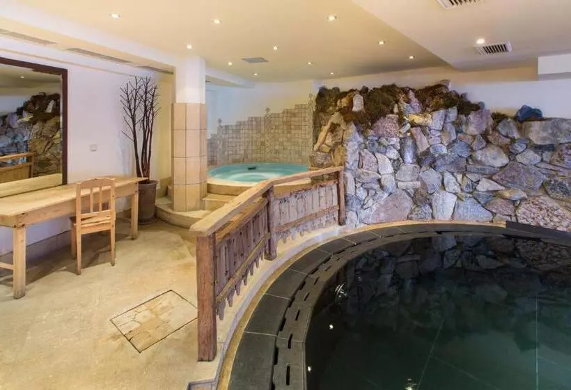 Fotos del hotel Raffl's St. Antoner Hof:  2