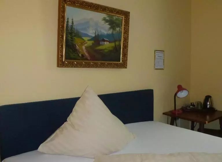 Fotos del hotel Adler:  12