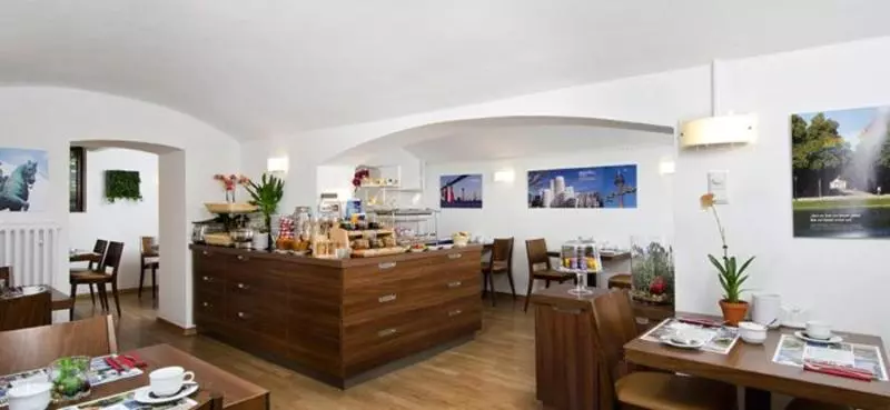 Fotos del hotel Am Hofgarten:  11