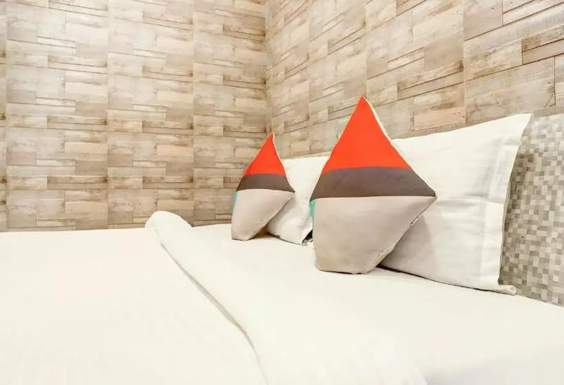 Fotos del hotel Fabexpress Neeranand Regency:  14