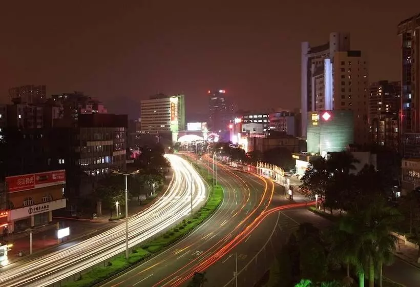 Fotos del hotel Downtown:  8