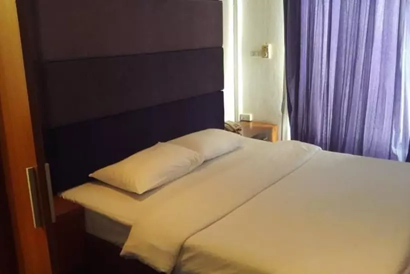 Fotos del hotel Suriwongse:  15