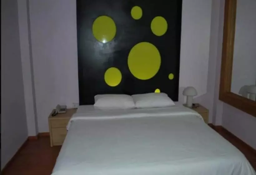 Fotos del hotel Suriwongse:  10