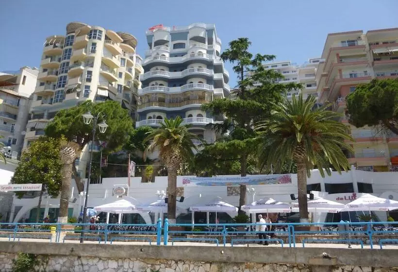 Fotos del hotel Il Conte Di Monte Cristo:  7