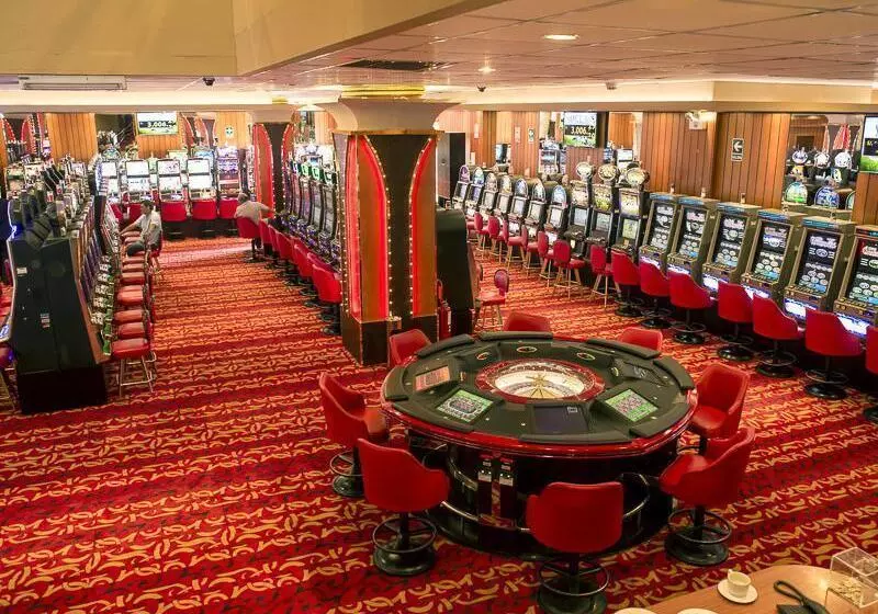 Fotos del hotel Kingdom:  6