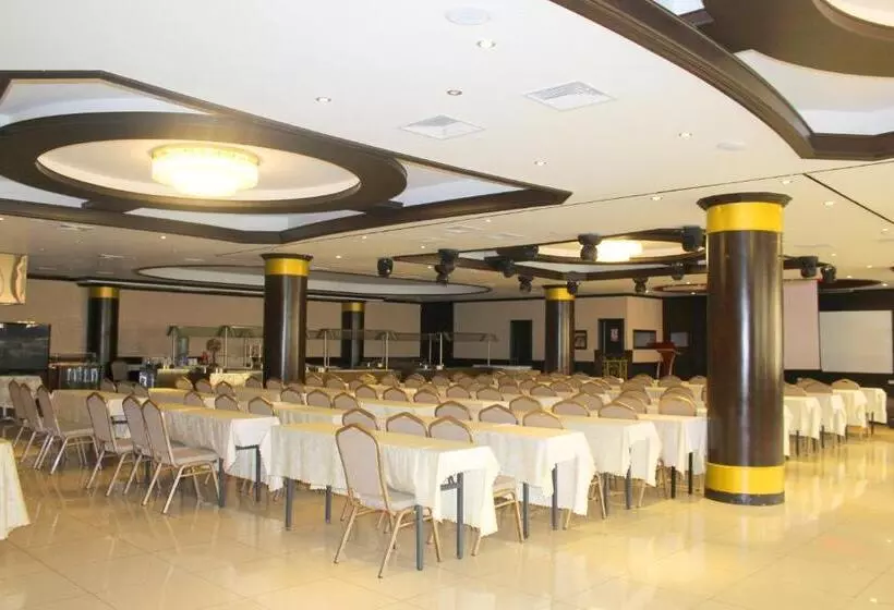 Fotos del hotel Kingdom:  9