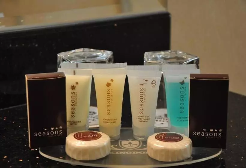 Fotos del hotel Kingdom:  11