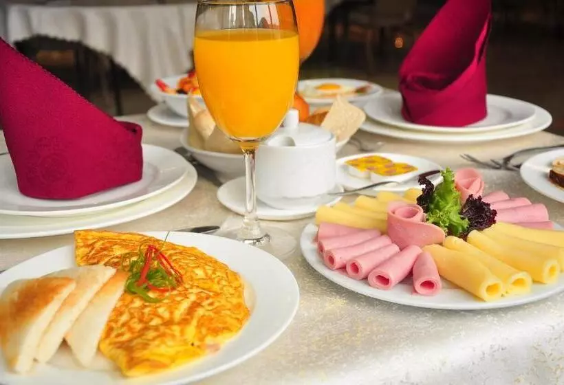 Fotos del hotel Kingdom:  3