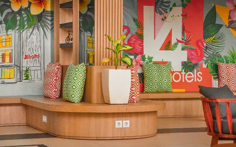 Fotos del hotel J4 Hotels Legian:  2