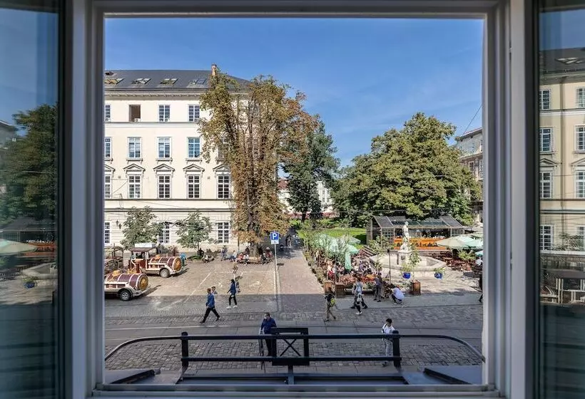 Fotos del hotel On The Square Guesthouse:  6